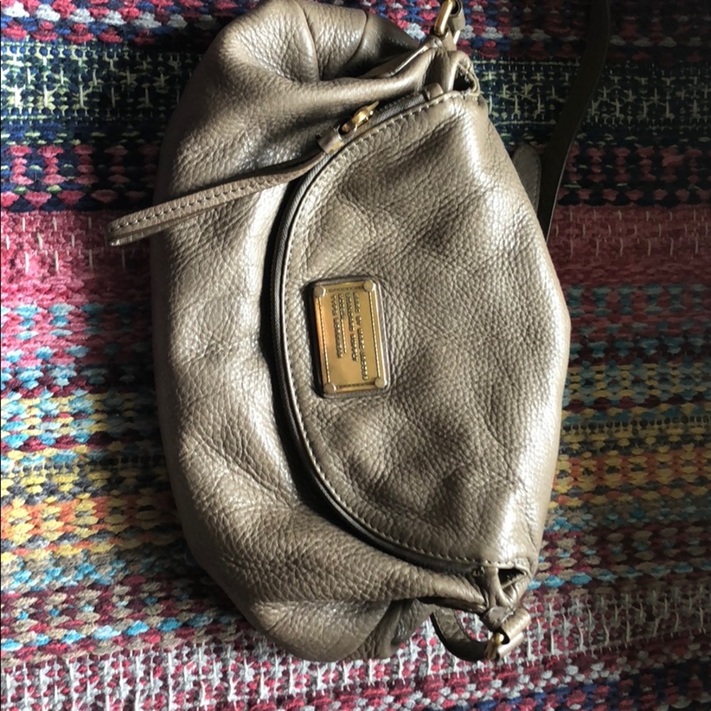 Marc jacobs large crossbody leather hand bag
